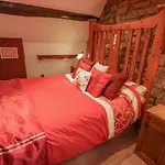 Cholmley Cottage