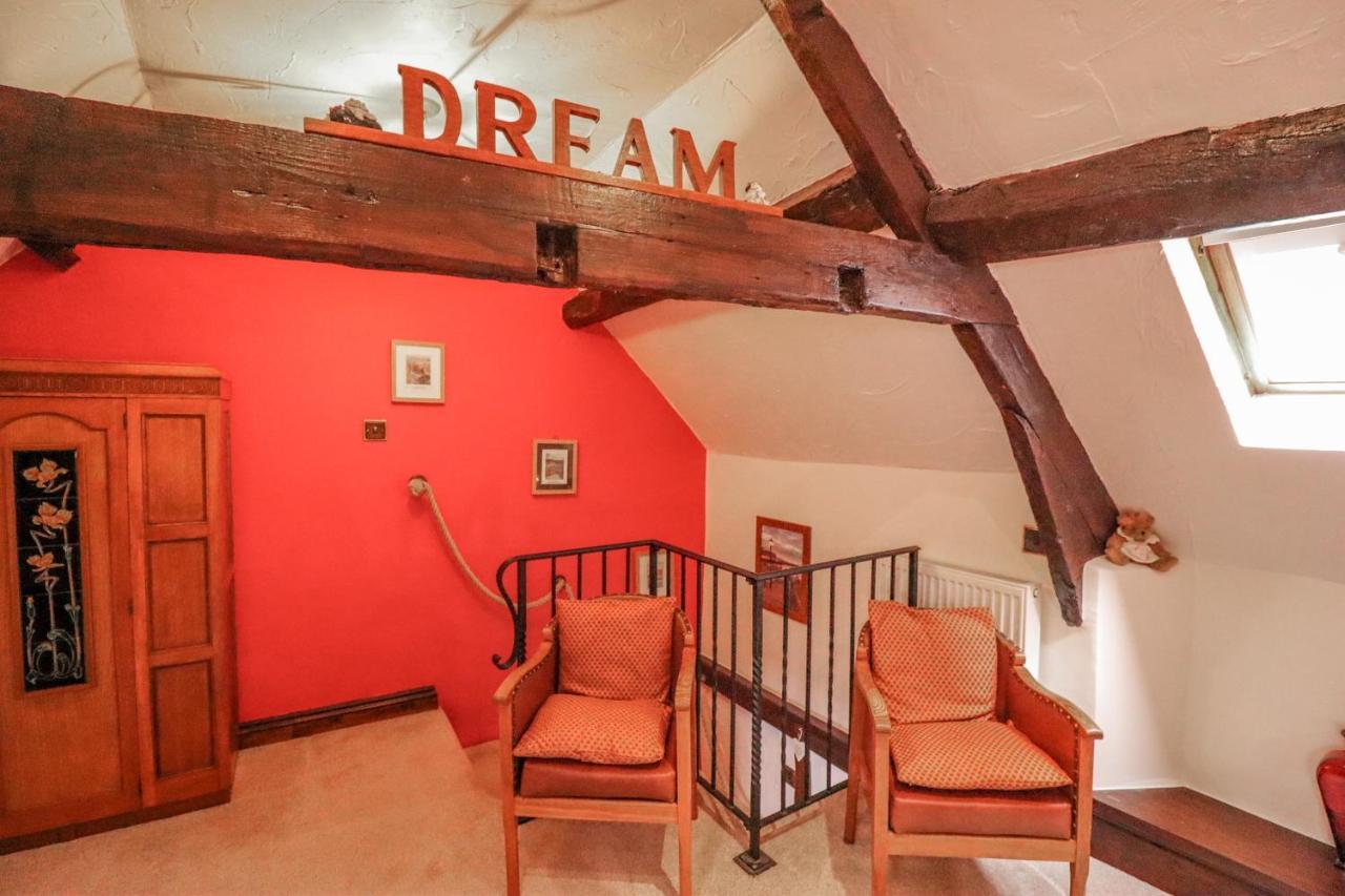 Cholmley Holiday home *